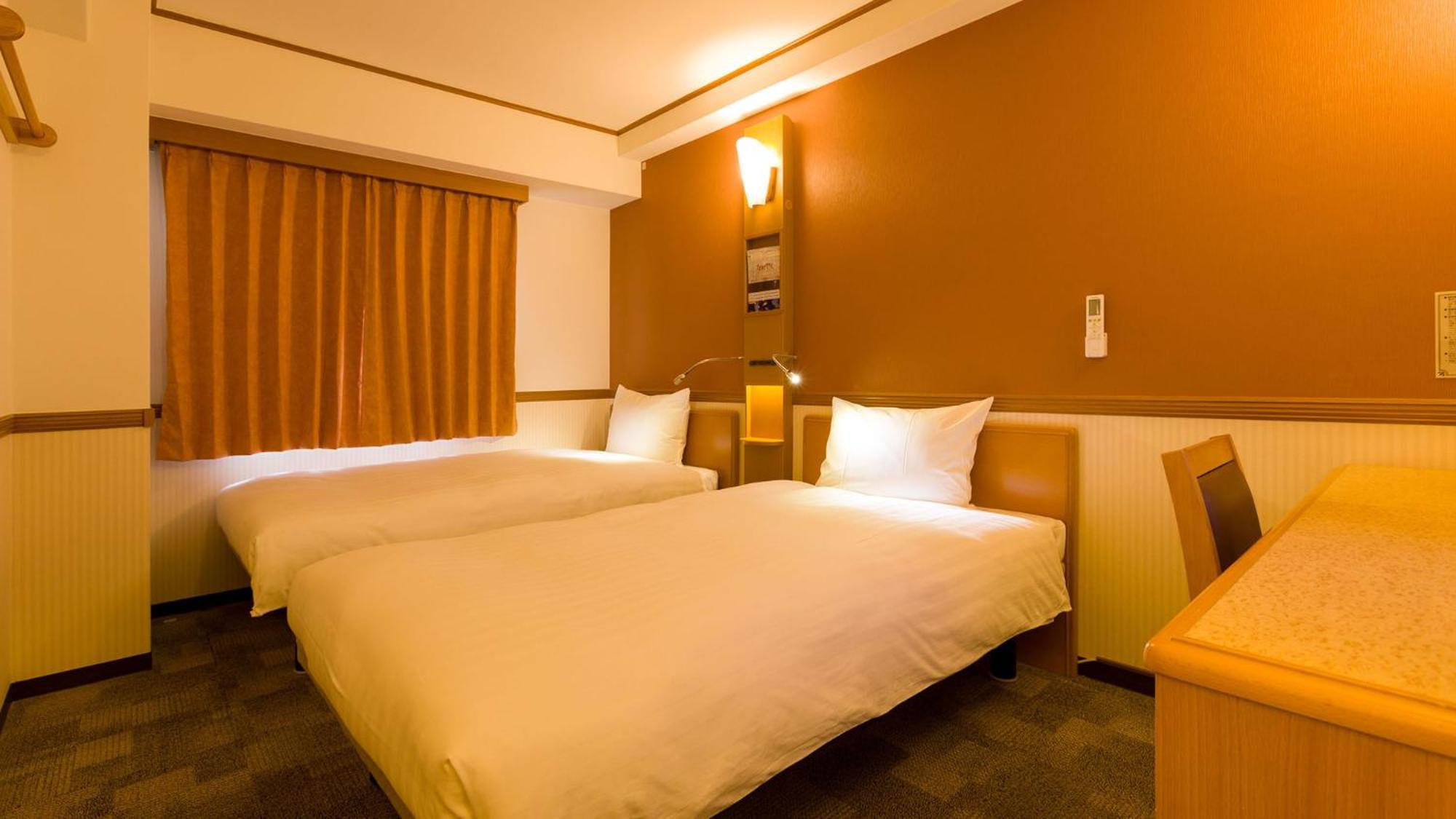 Toyoko Inn Sendai Nishi-Guchi Hirose-Dori Quarto foto